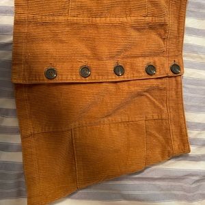 Button up skirt w/ pockets